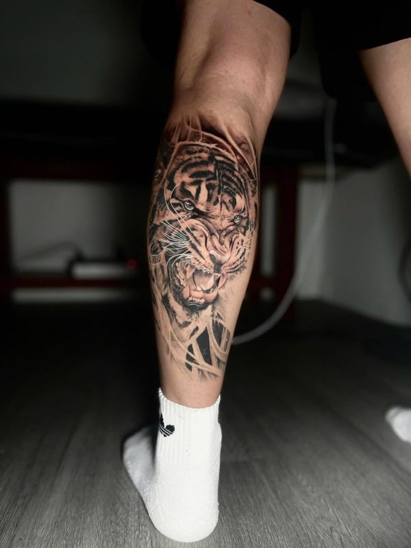 29+ Cover Up Tattoo On Leg Ideas: Creative Designs To Try