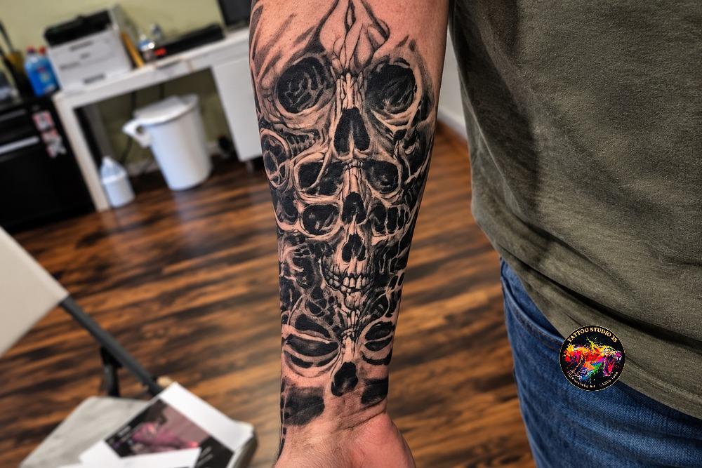 Mind-Blowing Biomechanical Tattoo Designs You Need To See