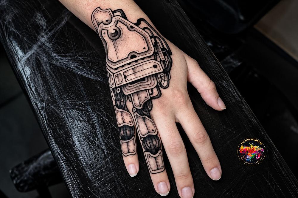 Mind-Blowing Biomechanical Tattoo Designs You Need To See