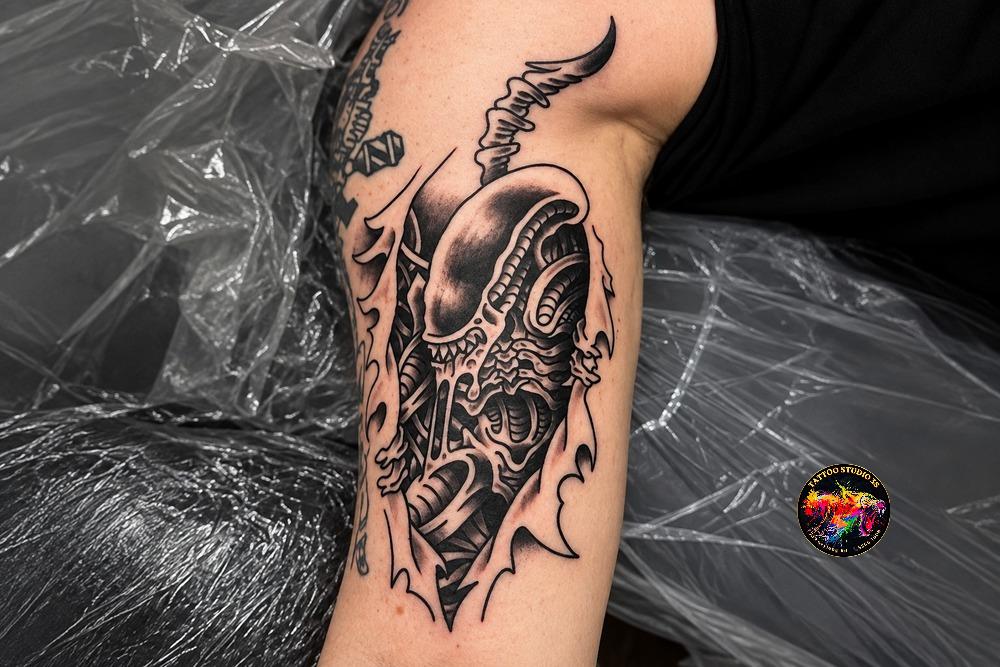 Mind-Blowing Biomechanical Tattoo Designs You Need To See