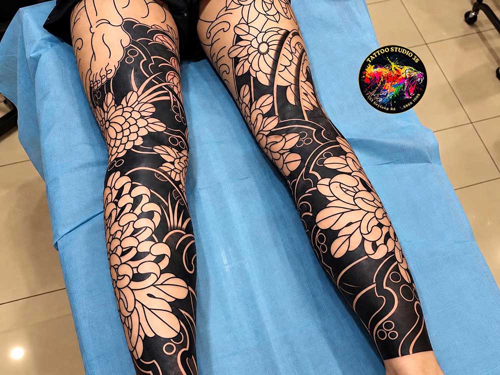 Chrysanthemum Tattoo Ideas With Deep Meaning And Timeless Beauty