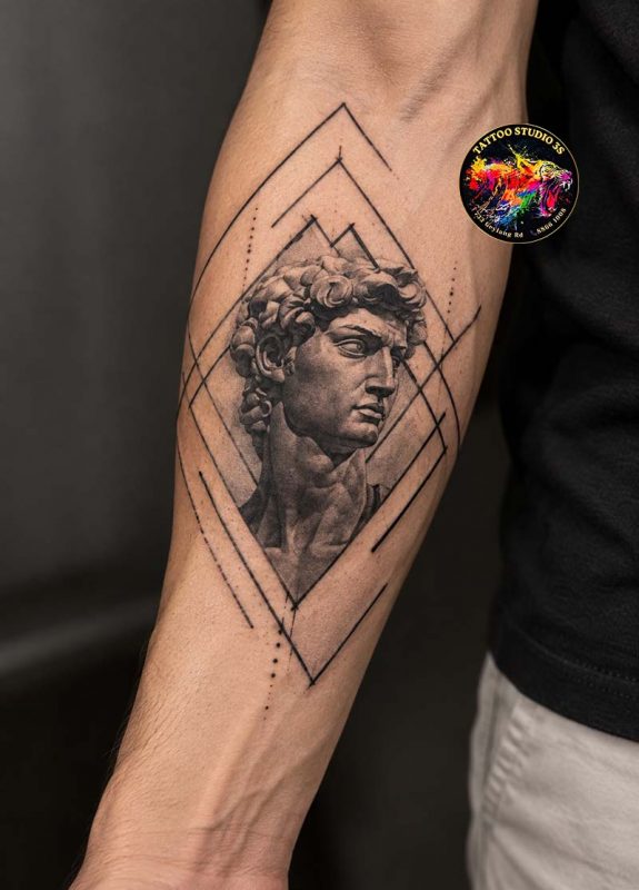 Realistic Statue Tattoo: Turning Iconic Sculptures Into Skin Art